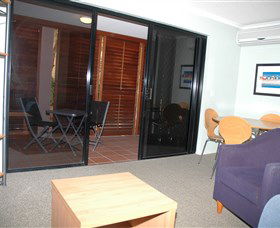 Spring Hill Gardens Apartments - Hobart Tourism 3
