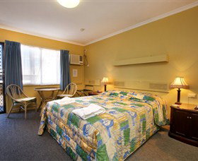 Ambassador Motor Inn - Tourism TAS 1