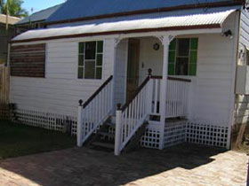 A Pine Cottage - Tourism TAS 0