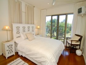 Claytons On Cylinder Beach Front Apartments - Tourism TAS 2