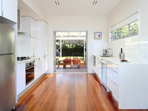Corporate Beach House - Tourism TAS 1
