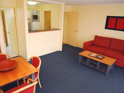 Mt Ommaney Hotel Apartments - Tourism TAS 1