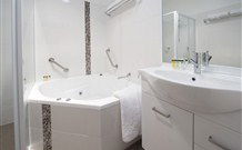 Dolphin Shores - Vincentia - Hobart Tourism 3