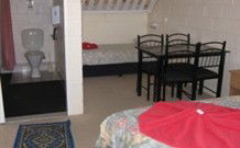Golden Peak Budget Motel - Tourism TAS 1