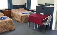 High Mountains Motor Inn - Tourism TAS 4