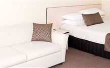 Highway Inn Motel - Hay - Tourism TAS 1