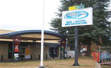 Lake Jindabyne Hotel Motel - Jindabyne - Hobart Tourism 1