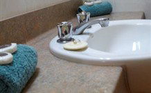 Quality Inn Carriage House - Wagga Wagga - Hobart Tourism 7
