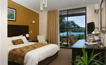 Whale Motor Inn And Restaurant - Hobart Tourism 0