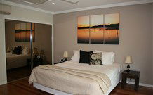 Aarons At Byron - - Hobart Tourism 1