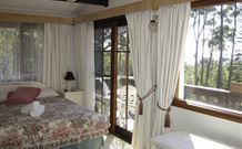 Chalet Swisse Spa Retreat - - Tourism TAS 3