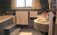 A Sunset View Bed And Breakfast - Tourism TAS 1