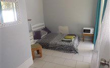 Granny Flat On Surfers Beach - Tourism TAS 0