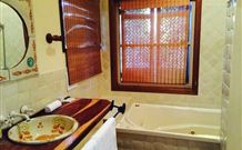 Bamboo Cottage - Tourism TAS 1