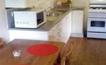 Kangaroo Cabin At Berrara Waters - Hobart Tourism 0