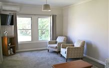 Chalet Chic - Hobart Tourism 3