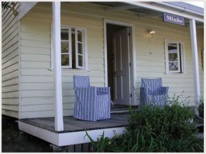 Minke The Whalers Cottage - Hobart Tourism 4