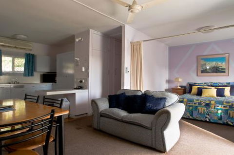 Hi-Way Units Motel - Tourism TAS 13