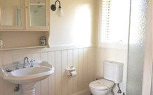 Yahgunyah Cottage - Hobart Tourism 3