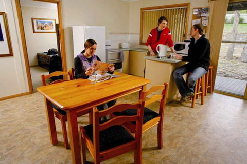 Ballarat YHA - Hobart Tourism 1