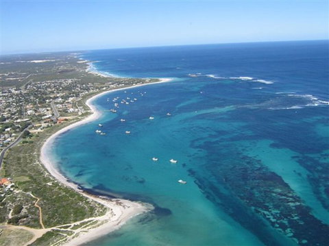 Lancelin YHA - Tourism TAS 6