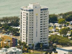 Elouera Tower Beachfront Resort - Hobart Tourism 0
