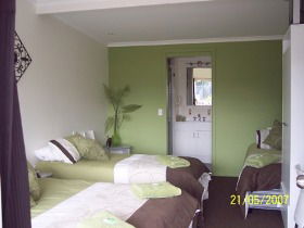 Warwick Motor Inn - Tourism TAS 1