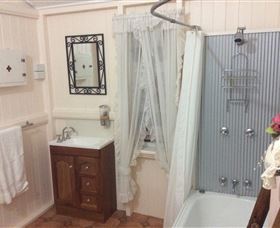 Dillons Cottage - Hobart Tourism 3