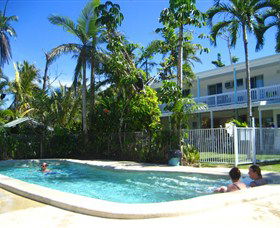 Absolute Backpackers Mission Beach - Hobart Tourism 0