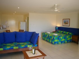 End Of The Road Motel - Tourism TAS 2