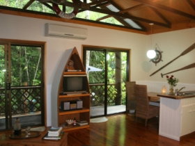 Crater Lakes Rainforest Cottages - Tourism TAS 3