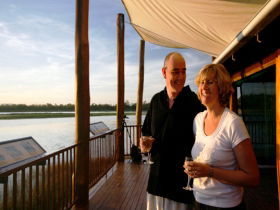 Jabiru Safari Lodge At Mareeba Wetlands - Hobart Tourism 0