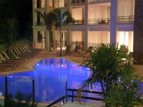 At Blue Horizon Resort - Tourism TAS 1