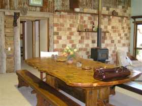 The Hollow Log Country Retreat - Tourism TAS 1
