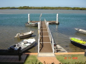 On The River Holiday Apartments - Tourism TAS 0