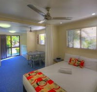 Alex Beach Cabins and Tourist Park