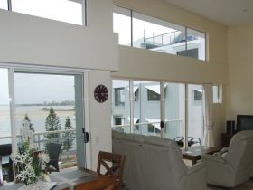 Cerulean Apartments - Tourism TAS 1