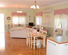 Milford Country Cottages - Tourism TAS 3