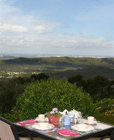 Hillside Bed And Breakfast And Gumnut Cottage - Hobart Tourism 0