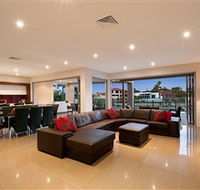 Xanadu Waterfront Elite Holiday Home