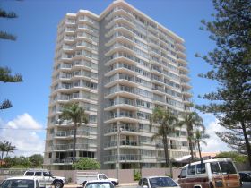 Pacific Regis Holiday Apartments - Tourism TAS 0
