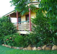Mango Hill Cottages Bed and Breakfast
