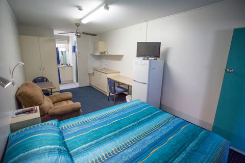 Fourth Avenue Motor Inn - Hobart Tourism 31