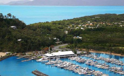 Beachfront Holiday Apartments Cairns - Hobart Tourism 4