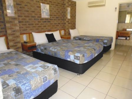 Lantern Motor Inn - Tourism TAS 19