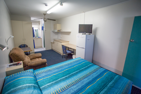 Fourth Avenue Motor Inn - Hobart Tourism 25