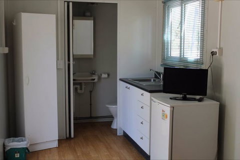 Corroboree Park Tavern - Tourism TAS 9