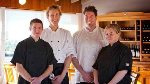  Sunseeker Motor Inn - Tourism TAS 4