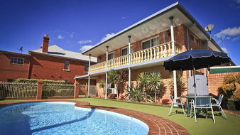 Book Dubbo Accommodation Vacations Tourism TAS Tourism TAS