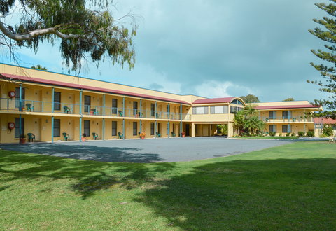 BEST WESTERN Lakesway Motor Inn - Tourism TAS 7